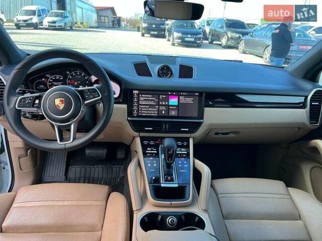 Белый Порше Каен, объемом двигателя 3 л и пробегом 100 тыс. км за 59990 $, фото 39 на Automoto.ua