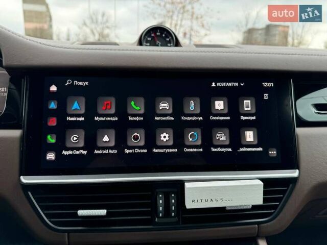 Белый Порше Каен, объемом двигателя 3 л и пробегом 61 тыс. км за 94490 $, фото 24 на Automoto.ua