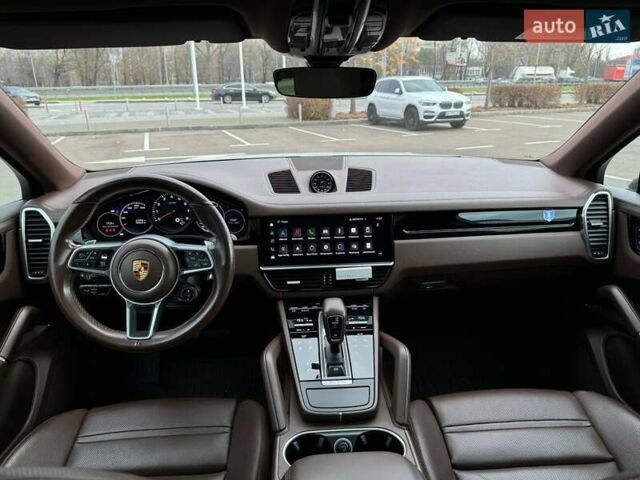 Белый Порше Каен, объемом двигателя 3 л и пробегом 61 тыс. км за 94490 $, фото 13 на Automoto.ua