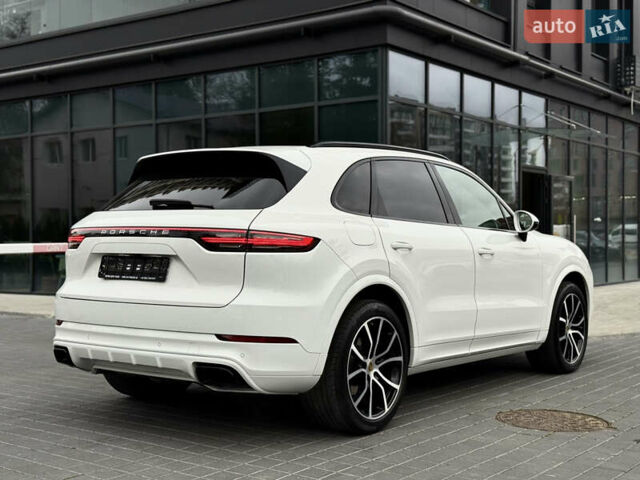 Белый Порше Каен, объемом двигателя 3 л и пробегом 23 тыс. км за 69900 $, фото 10 на Automoto.ua