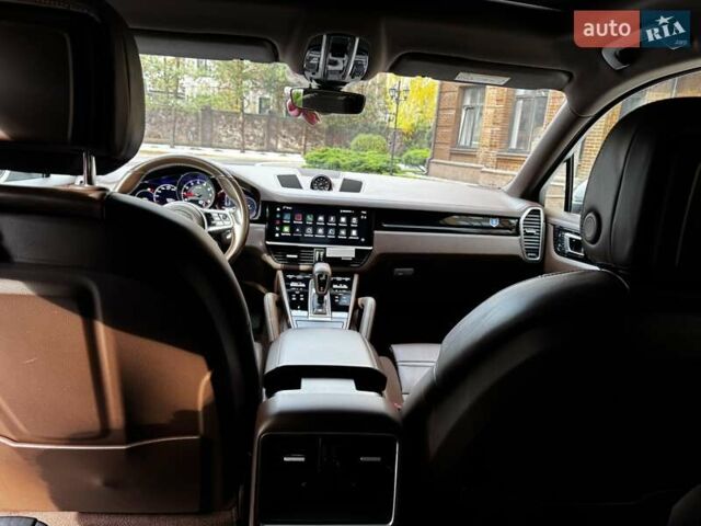 Белый Порше Каен, объемом двигателя 3 л и пробегом 61 тыс. км за 95000 $, фото 14 на Automoto.ua