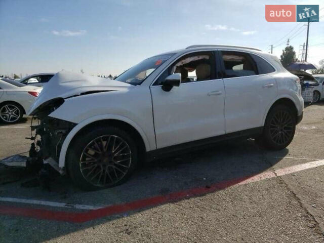 Белый Порше Каен, объемом двигателя 2.9 л и пробегом 15 тыс. км за 19900 $, фото 6 на Automoto.ua