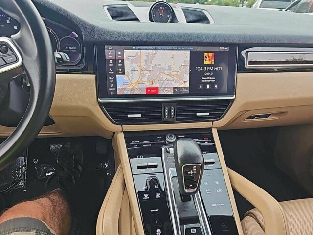 Білий Порше Cayenne, об'ємом двигуна 0 л та пробігом 37 тис. км за 27000 $, фото 8 на Automoto.ua