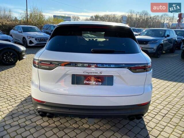 Білий Порше Cayenne, об'ємом двигуна 2.89 л та пробігом 32 тис. км за 83850 $, фото 5 на Automoto.ua