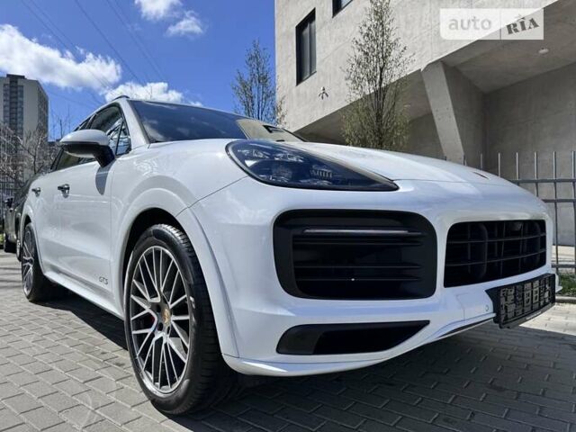 Білий Порше Cayenne, об'ємом двигуна 4 л та пробігом 1 тис. км за 146444 $, фото 4 на Automoto.ua