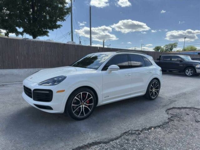 Білий Порше Cayenne, об'ємом двигуна 4 л та пробігом 19 тис. км за 31000 $, фото 2 на Automoto.ua