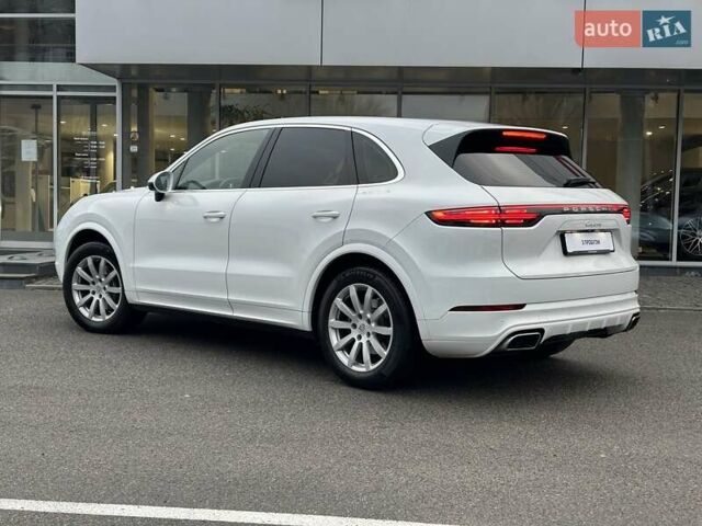 Белый Порше Каен, объемом двигателя 3 л и пробегом 34 тыс. км за 73500 $, фото 7 на Automoto.ua