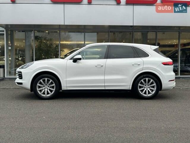 Белый Порше Каен, объемом двигателя 3 л и пробегом 34 тыс. км за 73500 $, фото 4 на Automoto.ua