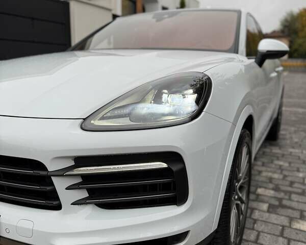 Білий Порше Cayenne, об'ємом двигуна 3 л та пробігом 37 тис. км за 90000 $, фото 40 на Automoto.ua