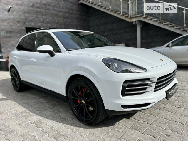 Білий Порше Cayenne, об'ємом двигуна 3 л та пробігом 15 тис. км за 97000 $, фото 16 на Automoto.ua