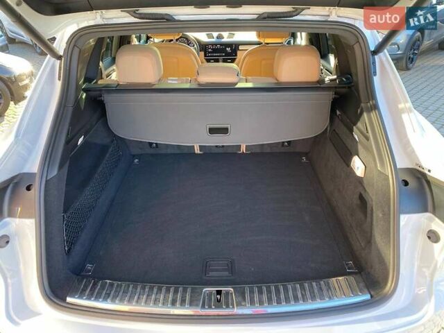 Білий Порше Cayenne, об'ємом двигуна 2.89 л та пробігом 32 тис. км за 83850 $, фото 28 на Automoto.ua