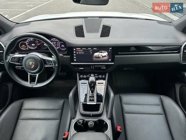 Белый Порше Каен, объемом двигателя 3 л и пробегом 34 тыс. км за 73500 $, фото 20 на Automoto.ua