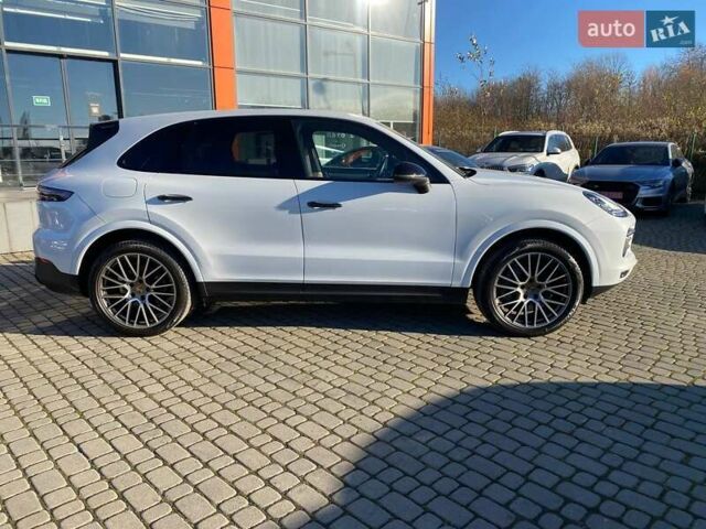 Білий Порше Cayenne, об'ємом двигуна 2.89 л та пробігом 32 тис. км за 83850 $, фото 7 на Automoto.ua