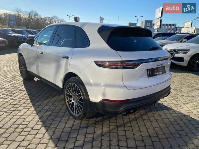 Білий Порше Cayenne, об'ємом двигуна 2.89 л та пробігом 32 тис. км за 83850 $, фото 4 на Automoto.ua