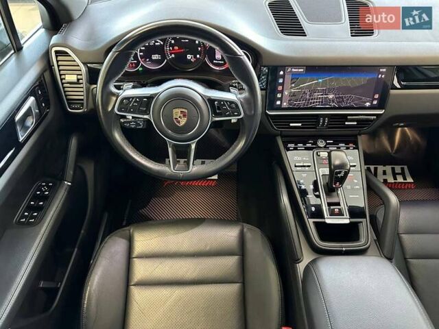 Белый Порше Каен, объемом двигателя 3 л и пробегом 41 тыс. км за 76900 $, фото 21 на Automoto.ua
