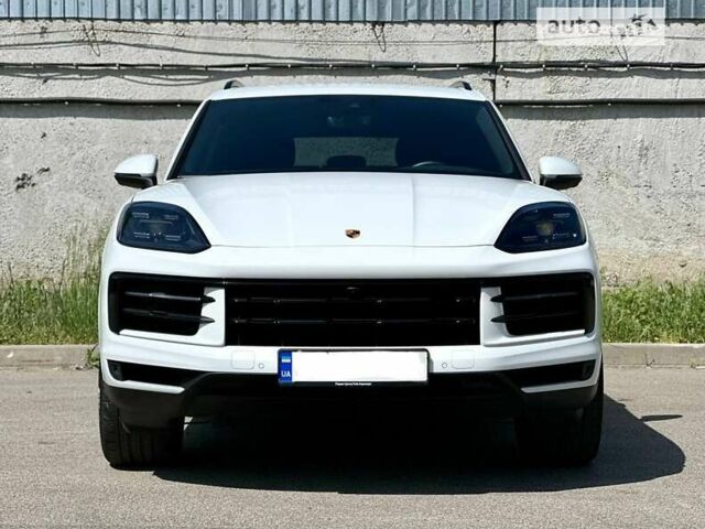 Білий Порше Cayenne, об'ємом двигуна 3 л та пробігом 10 тис. км за 115000 $, фото 1 на Automoto.ua