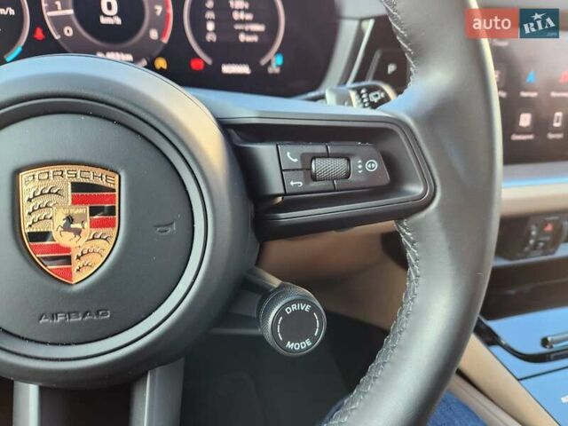 Белый Порше Каен, объемом двигателя 3 л и пробегом 1 тыс. км за 125000 $, фото 27 на Automoto.ua