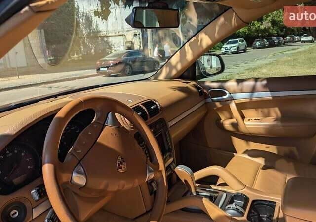 Бежевий Порше Cayenne, об'ємом двигуна 3.2 л та пробігом 318 тис. км за 6300 $, фото 6 на Automoto.ua