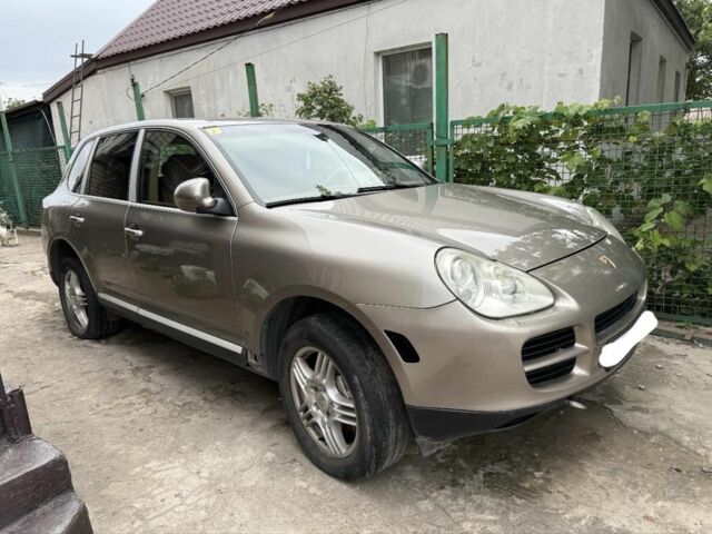 Бежевый Порше Каен, объемом двигателя 4.5 л и пробегом 260 тыс. км за 3330 $, фото 3 на Automoto.ua