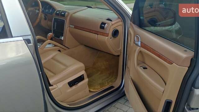 Бежевый Порше Каен, объемом двигателя 4.8 л и пробегом 158 тыс. км за 12999 $, фото 22 на Automoto.ua