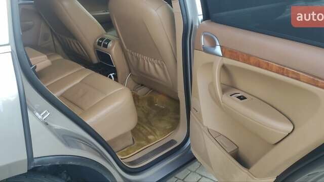 Бежевый Порше Каен, объемом двигателя 4.8 л и пробегом 158 тыс. км за 12999 $, фото 20 на Automoto.ua