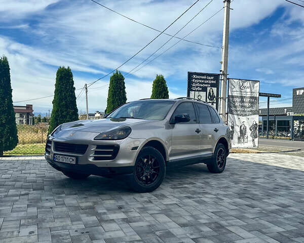 Бежевий Порше Cayenne, об'ємом двигуна 3.6 л та пробігом 241 тис. км за 10000 $, фото 4 на Automoto.ua