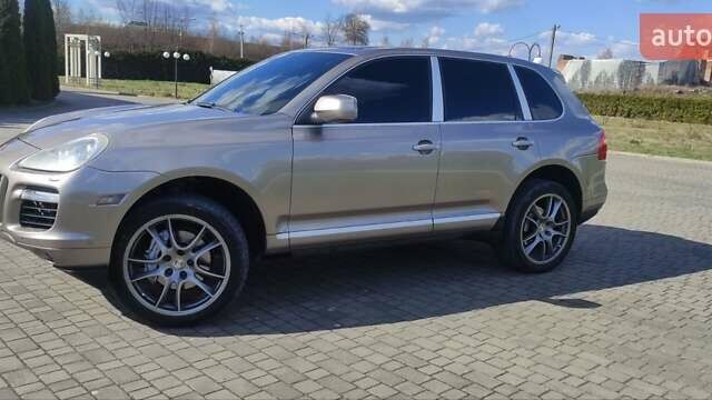 Бежевый Порше Каен, объемом двигателя 4.8 л и пробегом 158 тыс. км за 12999 $, фото 1 на Automoto.ua