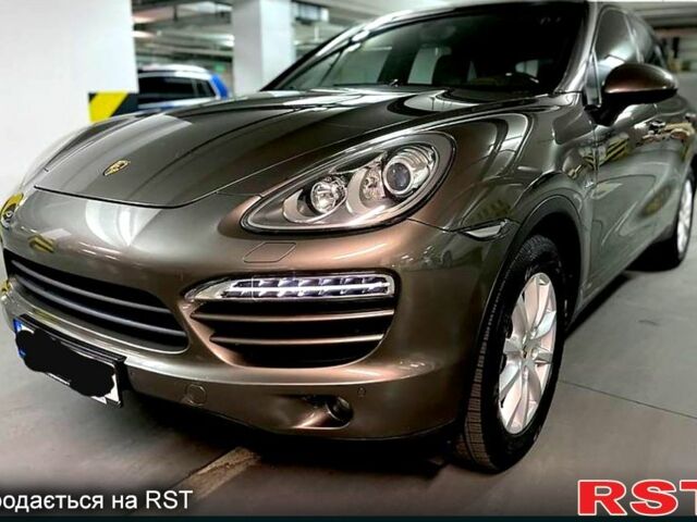 Бежевий Порше Cayenne, об'ємом двигуна 3 л та пробігом 161 тис. км за 29000 $, фото 1 на Automoto.ua