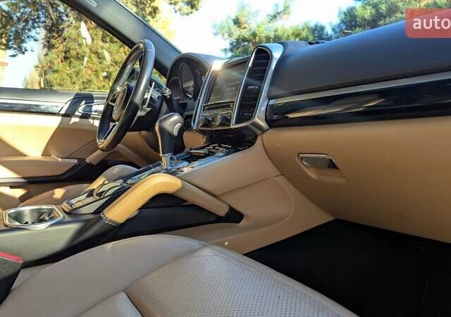 Бежевий Порше Cayenne, об'ємом двигуна 3.6 л та пробігом 136 тис. км за 19800 $, фото 11 на Automoto.ua