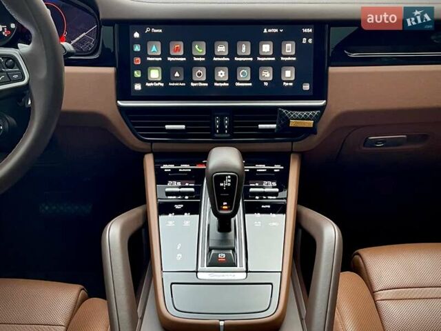 Бежевий Порше Cayenne, об'ємом двигуна 3 л та пробігом 28 тис. км за 98500 $, фото 47 на Automoto.ua