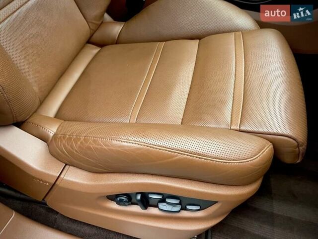 Бежевий Порше Cayenne, об'ємом двигуна 3 л та пробігом 28 тис. км за 98500 $, фото 77 на Automoto.ua