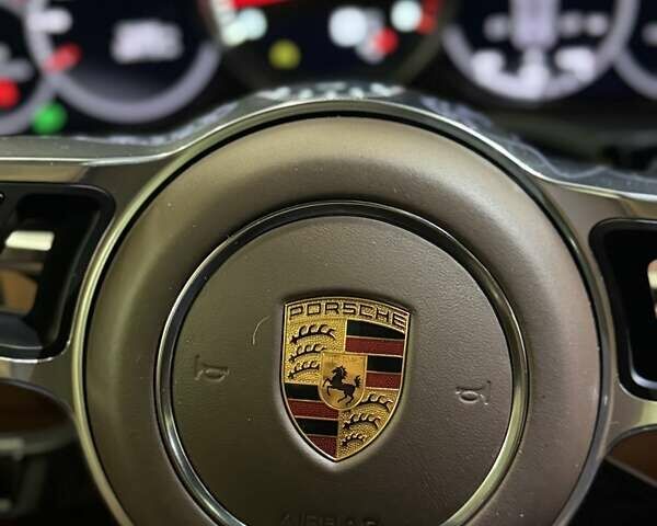 Бежевый Порше Каен, объемом двигателя 3 л и пробегом 22 тыс. км за 139000 $, фото 24 на Automoto.ua