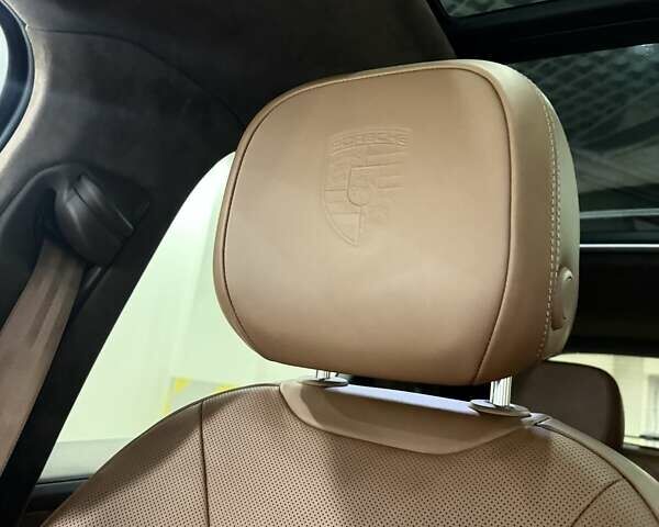 Бежевый Порше Каен, объемом двигателя 3 л и пробегом 22 тыс. км за 139000 $, фото 19 на Automoto.ua