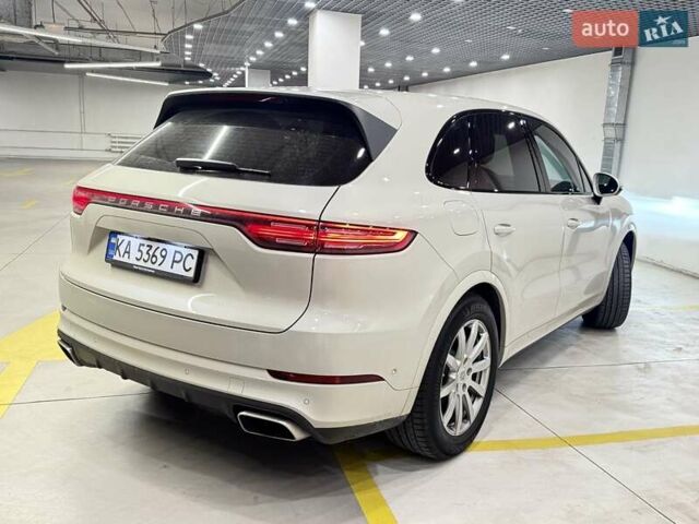 Бежевый Порше Каен, объемом двигателя 3 л и пробегом 22 тыс. км за 139000 $, фото 1 на Automoto.ua
