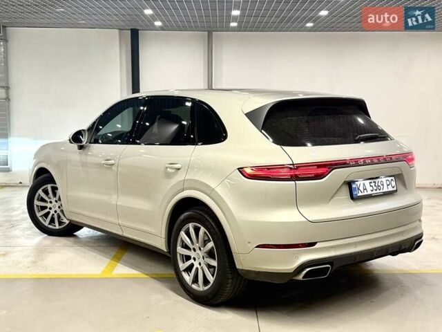 Бежевый Порше Каен, объемом двигателя 3 л и пробегом 22 тыс. км за 139000 $, фото 5 на Automoto.ua