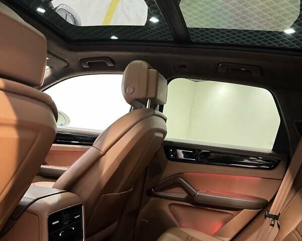 Бежевый Порше Каен, объемом двигателя 3 л и пробегом 22 тыс. км за 139000 $, фото 29 на Automoto.ua