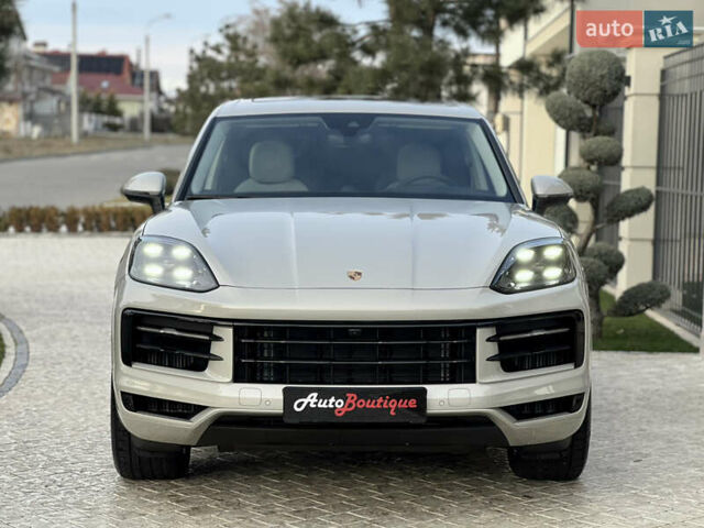Бежевий Порше Cayenne, об'ємом двигуна 3 л та пробігом 4 тис. км за 139000 $, фото 3 на Automoto.ua