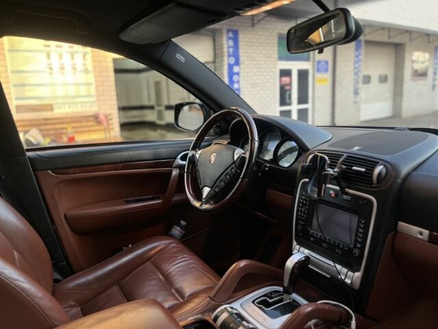 Чорний Порше Cayenne, об'ємом двигуна 3.6 л та пробігом 232 тис. км за 12500 $, фото 18 на Automoto.ua