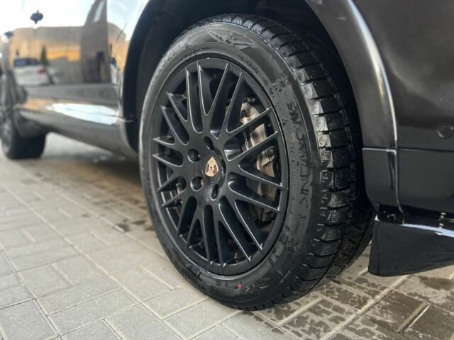 Чорний Порше Cayenne, об'ємом двигуна 3.6 л та пробігом 232 тис. км за 12500 $, фото 6 на Automoto.ua