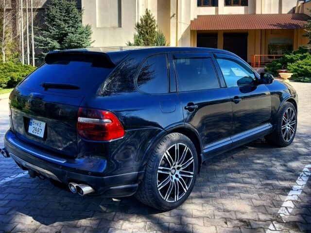 Черный Порше Каен, объемом двигателя 4.8 л и пробегом 250 тыс. км за 12410 $, фото 2 на Automoto.ua