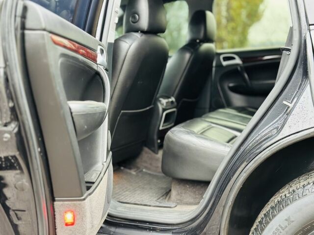 Черный Порше Каен, объемом двигателя 4.5 л и пробегом 105 тыс. км за 7999 $, фото 14 на Automoto.ua