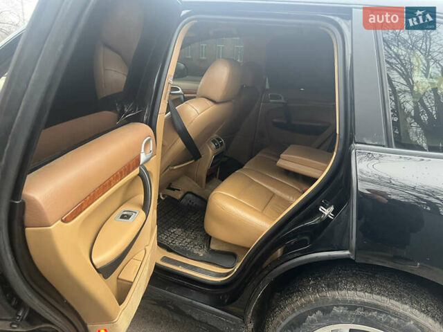 Черный Порше Каен, объемом двигателя 4.5 л и пробегом 240 тыс. км за 6700 $, фото 7 на Automoto.ua