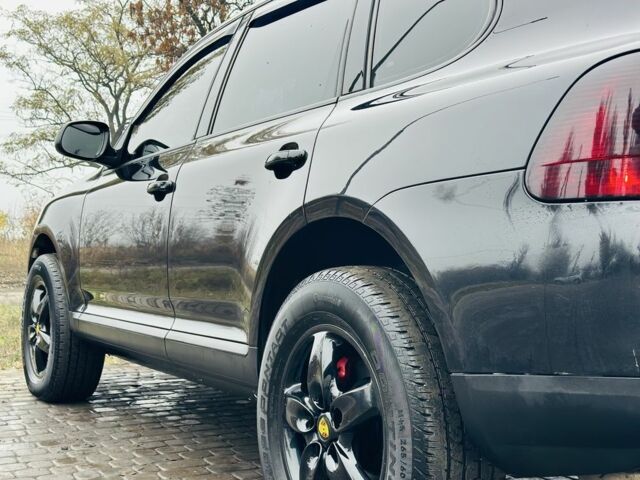 Черный Порше Каен, объемом двигателя 4.5 л и пробегом 105 тыс. км за 7999 $, фото 7 на Automoto.ua