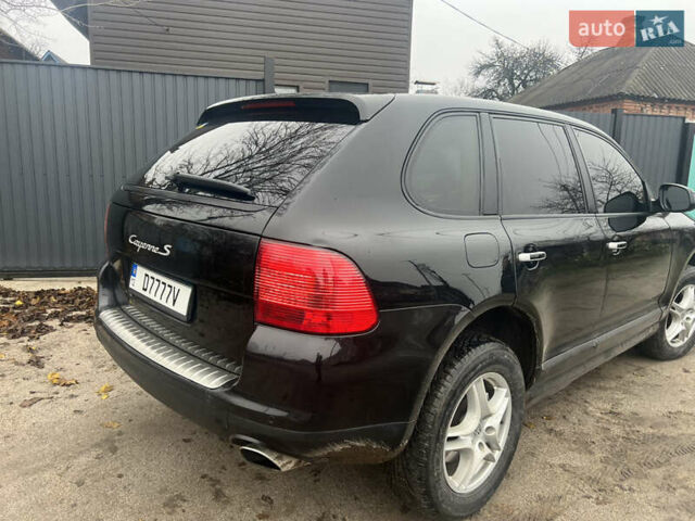 Черный Порше Каен, объемом двигателя 4.5 л и пробегом 240 тыс. км за 6700 $, фото 2 на Automoto.ua