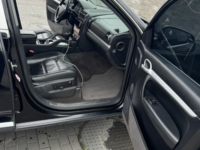 Чорний Порше Cayenne, об'ємом двигуна 4.5 л та пробігом 232 тис. км за 6100 $, фото 9 на Automoto.ua