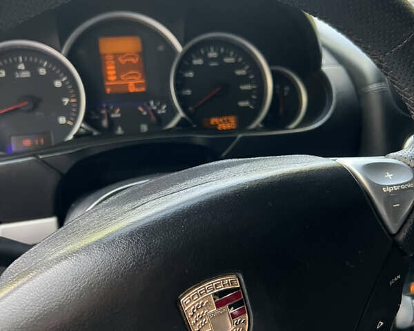 Чорний Порше Cayenne, об'ємом двигуна 4.51 л та пробігом 350 тис. км за 8500 $, фото 6 на Automoto.ua