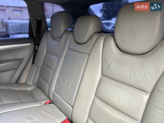 Черный Порше Каен, объемом двигателя 4.5 л и пробегом 280 тыс. км за 5799 $, фото 15 на Automoto.ua