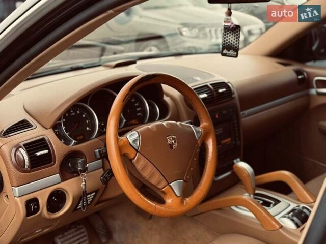 Чорний Порше Cayenne, об'ємом двигуна 4.5 л та пробігом 250 тис. км за 4850 $, фото 21 на Automoto.ua