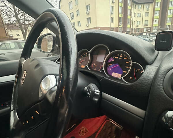 Черный Порше Каен, объемом двигателя 4.51 л и пробегом 157 тыс. км за 7000 $, фото 15 на Automoto.ua