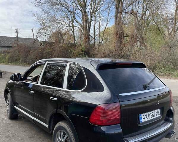 Чорний Порше Cayenne, об'ємом двигуна 4.5 л та пробігом 250 тис. км за 4850 $, фото 34 на Automoto.ua